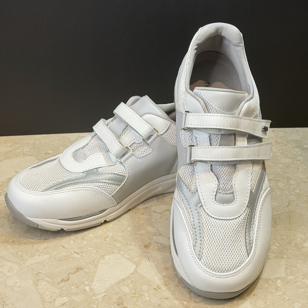 SAS Womens TMV Tri Pad Comfort Walking Shoes White Silver Straps Wide Sz 10.5 W